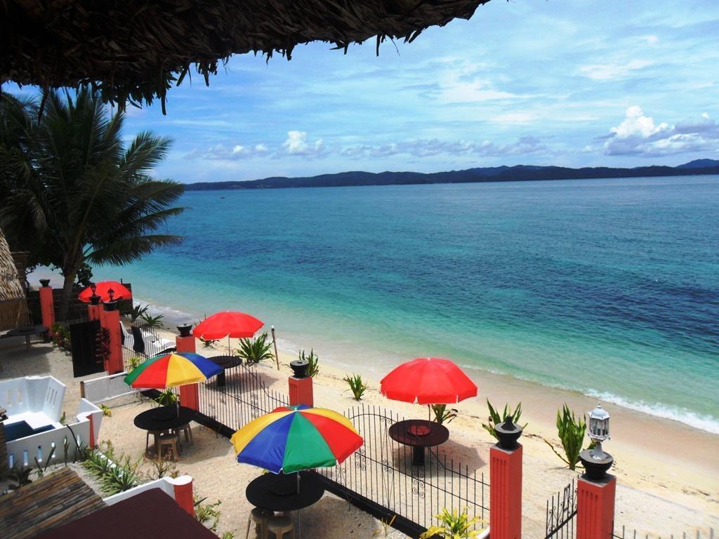 Crystal Sand Beach Resort Donsol Exterior photo